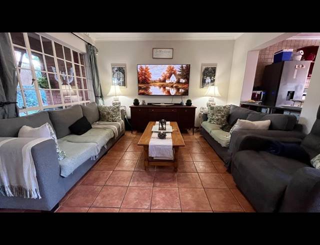 3 BEDROOM TOWNHOUSE FOR SALE IN PELHAM